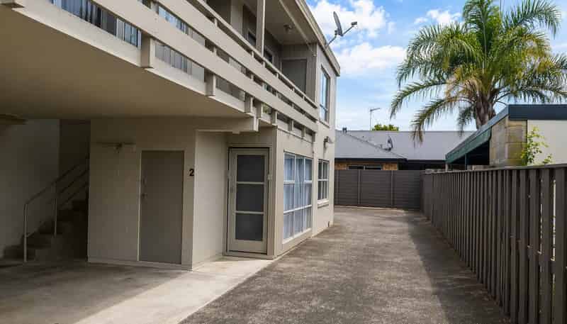 2/81 Firth Street, Hamilton East