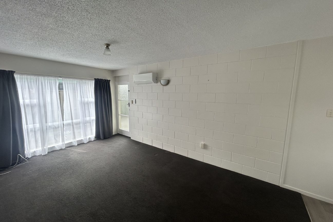 Tidy 2 Bedroom Unit in Ham East - Widok 2