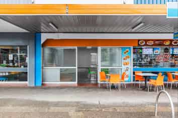 Versatile commercial premises ready for occupation