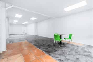 Versatile commercial premises ready for occupation