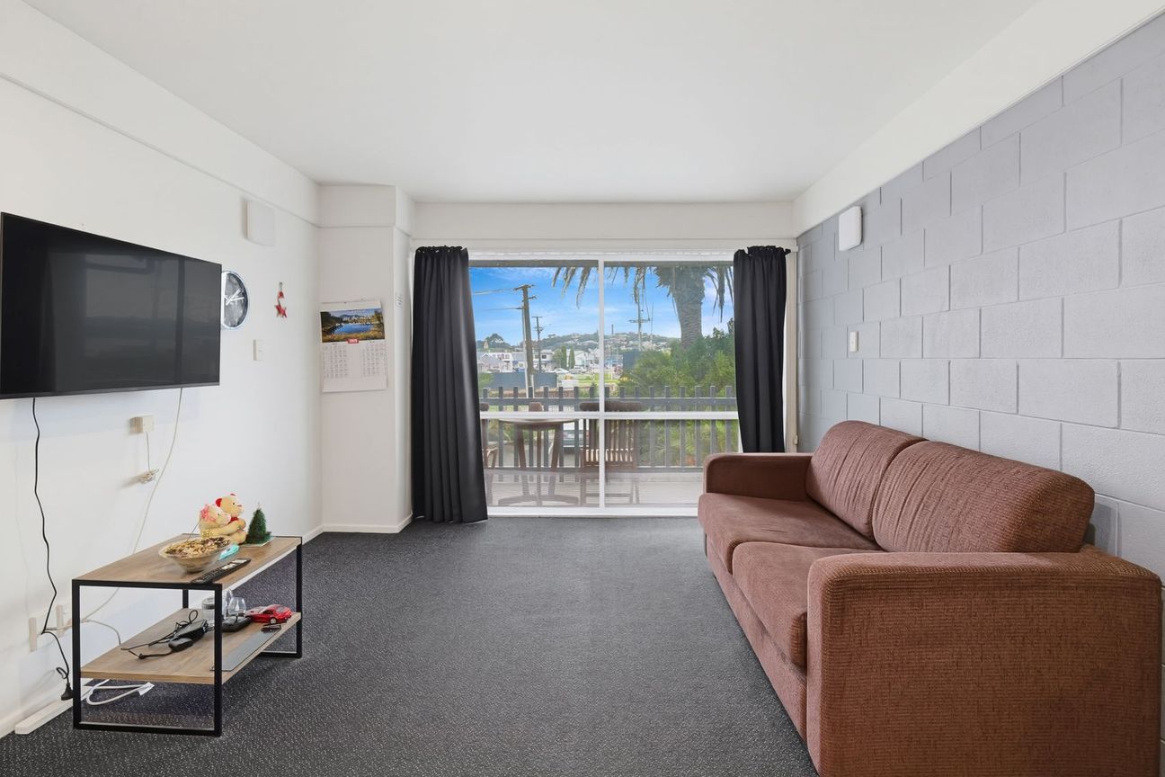 Apartment in Whanganui, College Estate - View 4