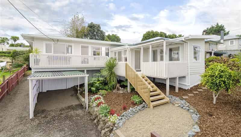 40 Puriri Street, Helensville