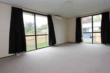 1A Reeves Close, Fairview Downs