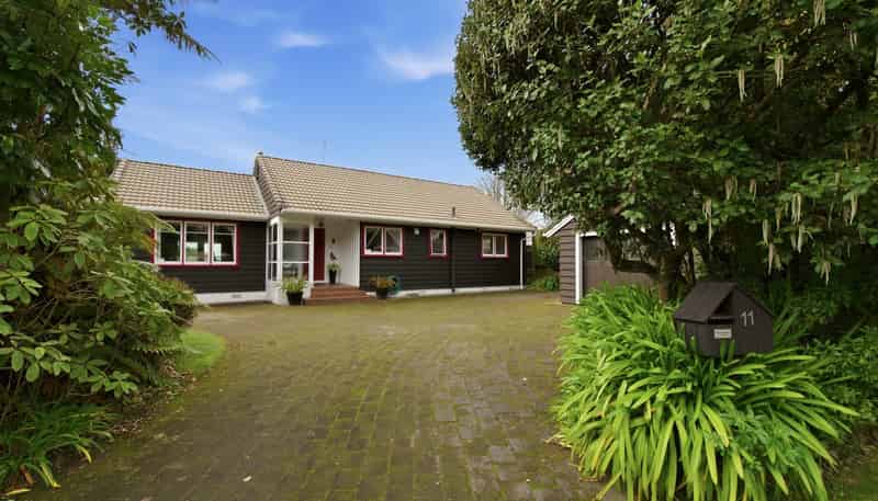 11 Matipo Avenue, Pomare