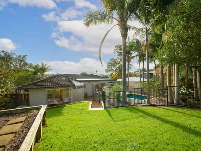 49 Weatherly Road, Torbay