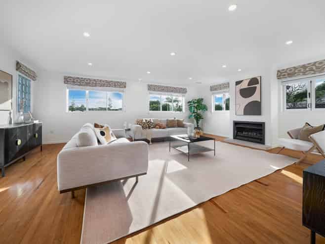 49 Weatherly Road, Torbay