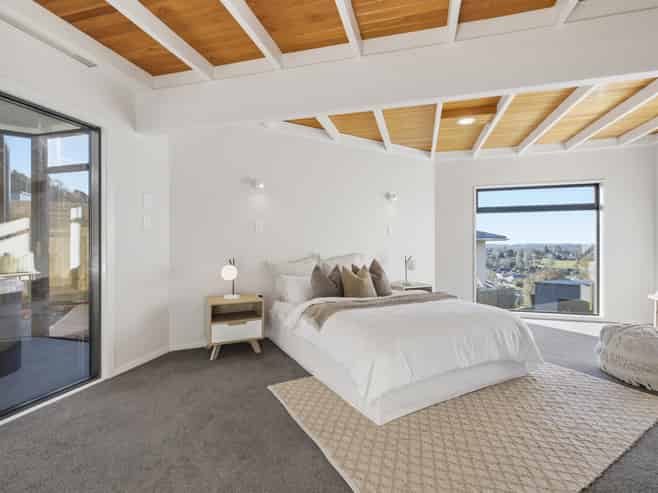 17 Aotea Terrace, Huntsbury