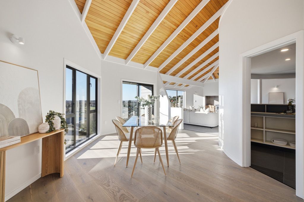 Big Home, Big Views, Big Lifestyle! - Mehr