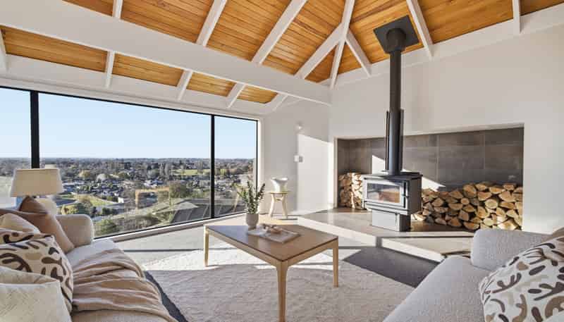 17 Aotea Terrace, Huntsbury