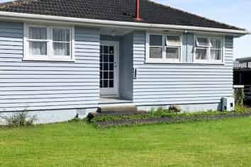 16  Bell Street, Marton