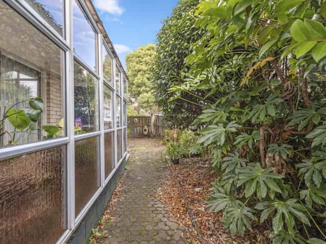 82 Fitzroy Avenue, Fitzroy