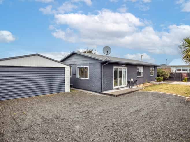 62A travis road, Burwood