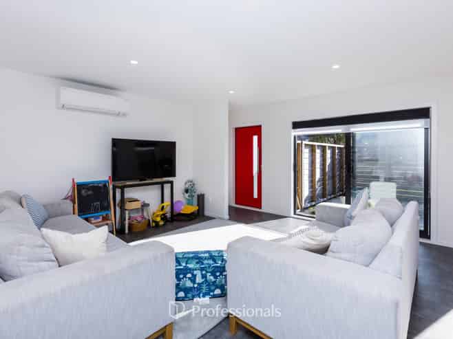 22 Palmer Crescent, Silverstream