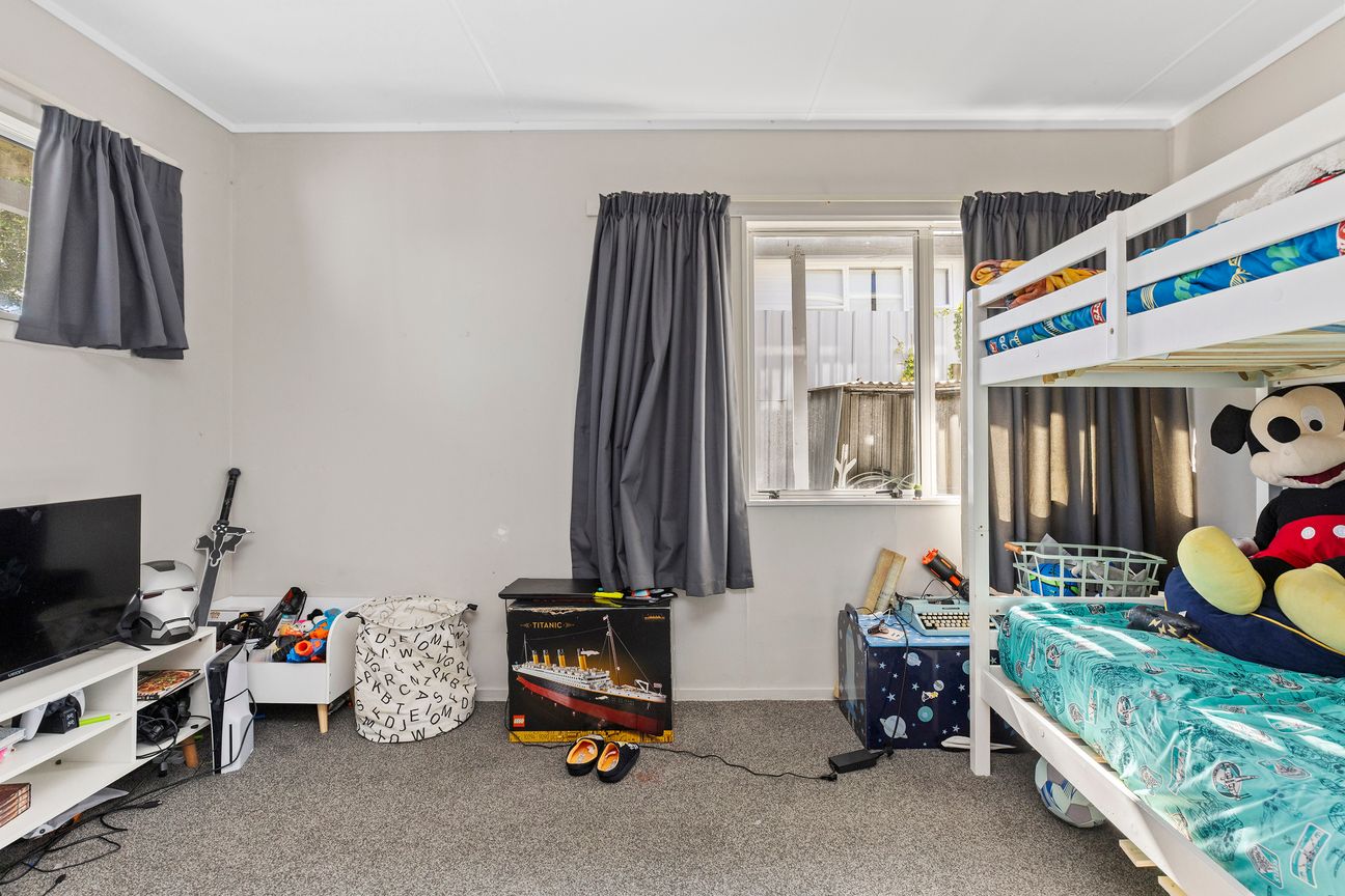 Central 2-Bed with Deck & Parking - $540p/w - Ansicht 6