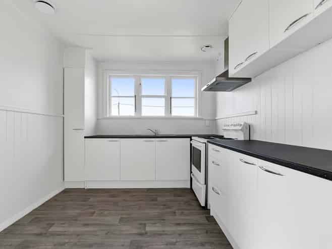 1 Vogel Street + 2 Laurent VC Street, Hawera