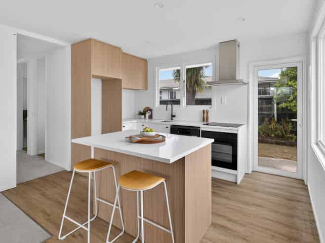 1A Quinns Road, Shirley