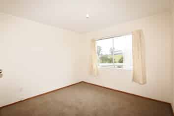 45  Stott Avenue, Birkdale