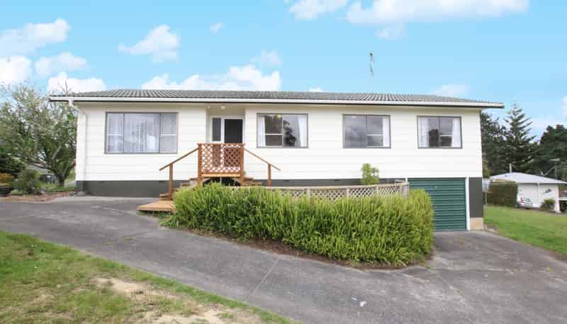 45  Stott Avenue, Birkdale