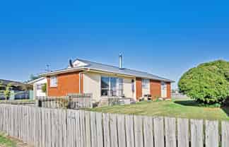 20 Argyle Street, Kew