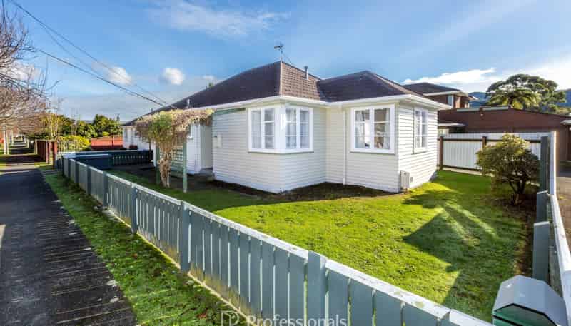 13 Gower Street, Silverstream