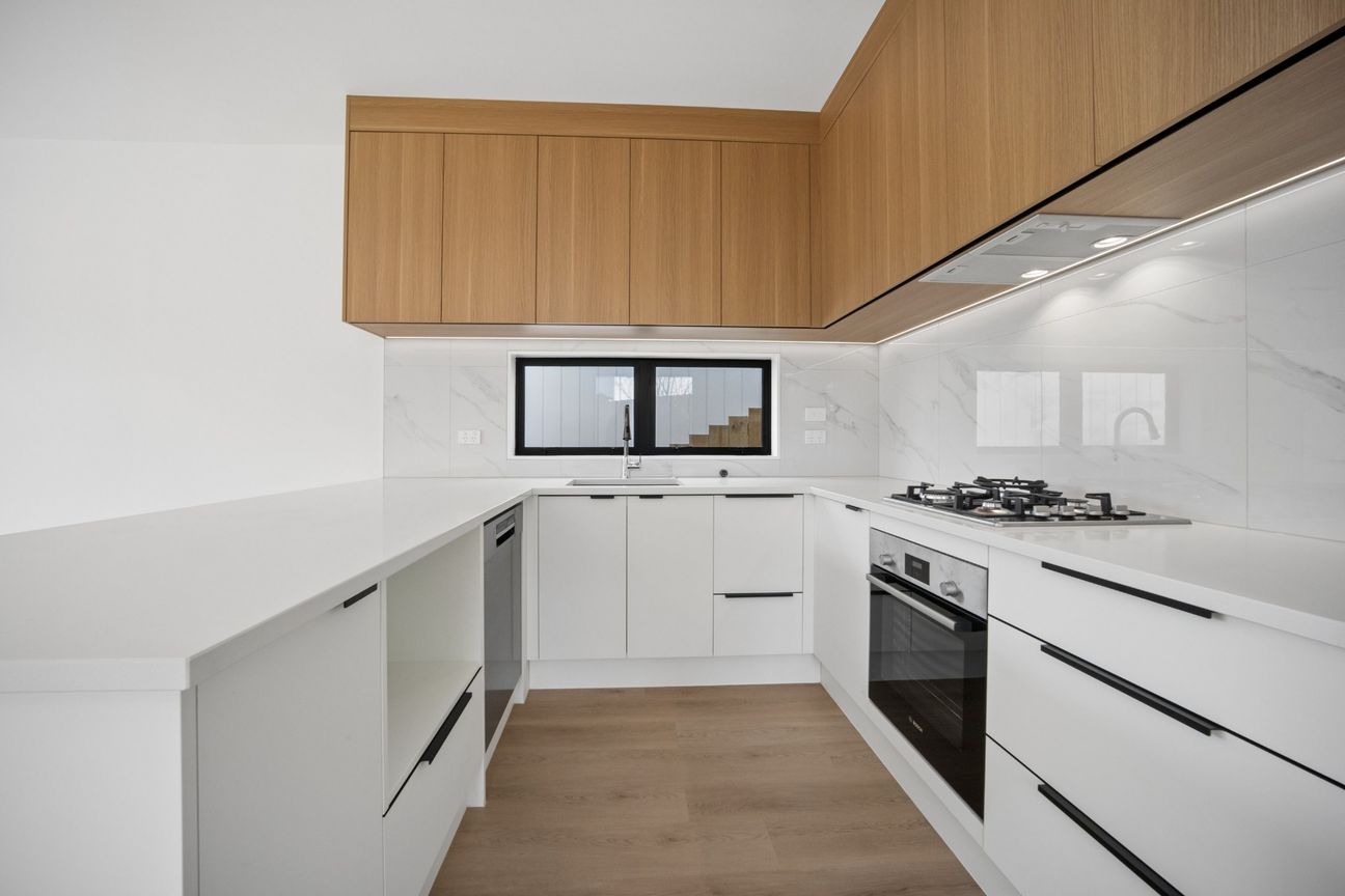 Be the First to live in 94B The Avenue, Standalone 3 bedroom, 3.5 Bathroom – pohled 4