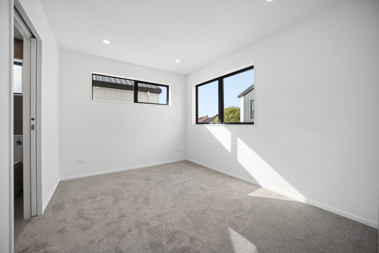 Be the First to live in 94B The Avenue, Standalone 3 bedroom, 3.5 Bathroom – další