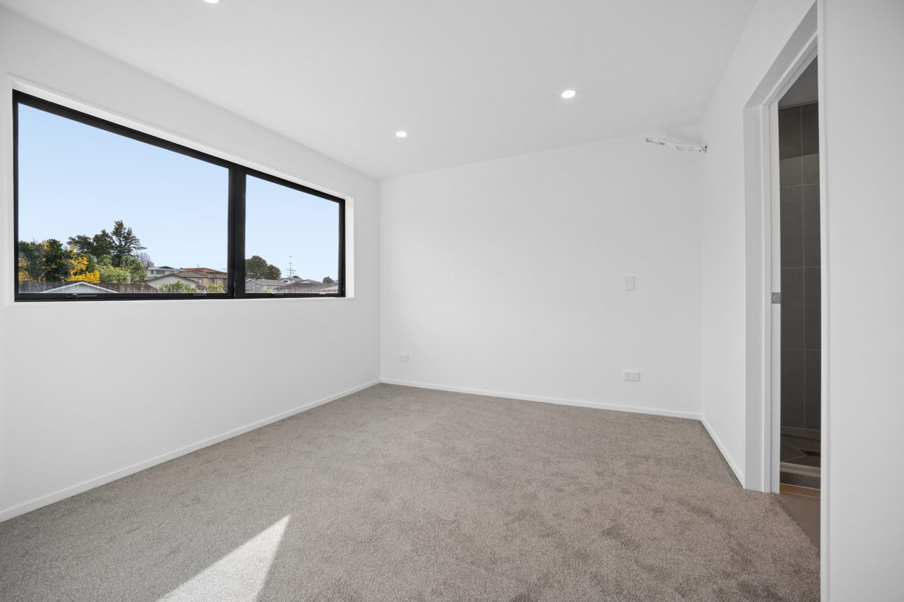 Be the First to live in 94B The Avenue, Standalone 3 bedroom, 3.5 Bathroom – pohled 5