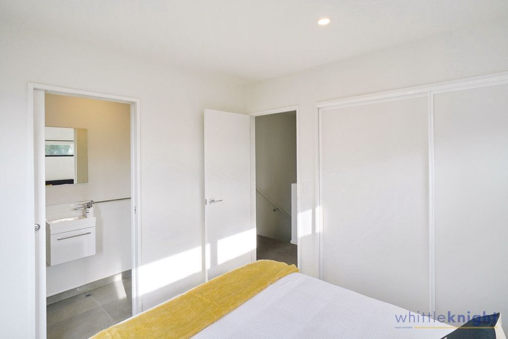Semi-Detached Prime Freehold City Pad – pohled 5