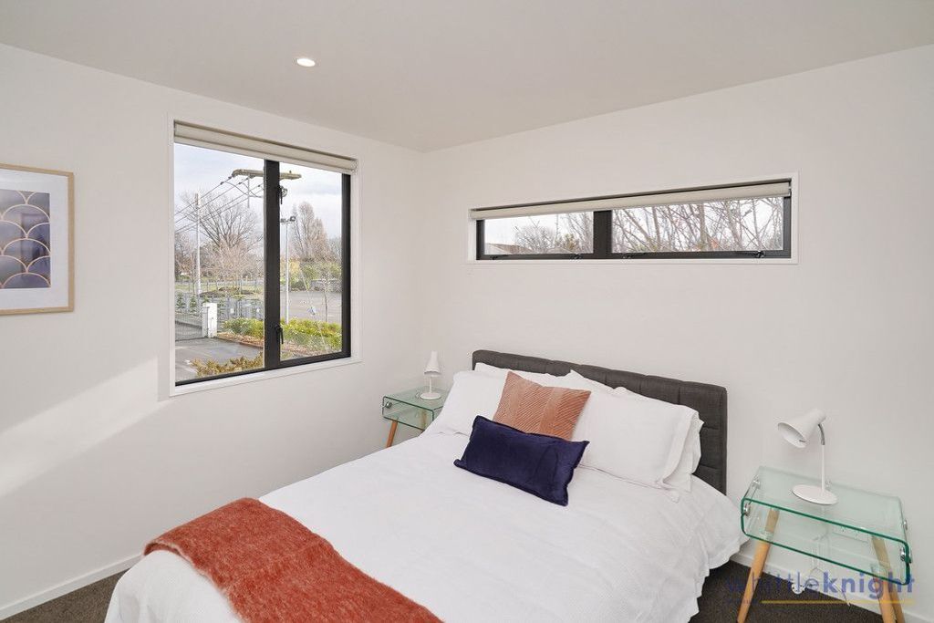 Semi-Detached Prime Freehold City Pad – pohled 6