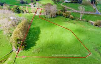411 Valley Road, Colyton