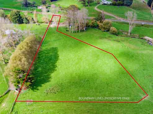 411 Valley Road, Colyton