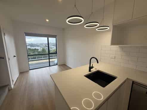 56 Whakatupu Road, Flat Bush