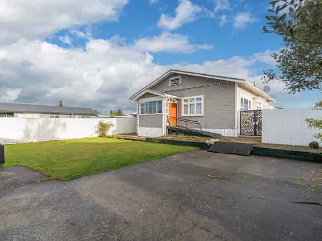 22 Storey Avenue, Forest Lake