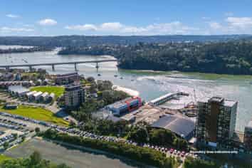 PREMIUM TURNKEY OFFICE CATALINA BAY WATERFRONT
