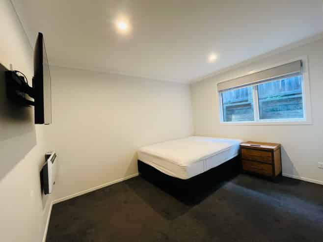 D/651B Grey Street, Hamilton East