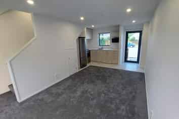 8 Leaver Terrace, North New Brighton