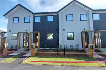 8 Leaver Terrace, North New Brighton