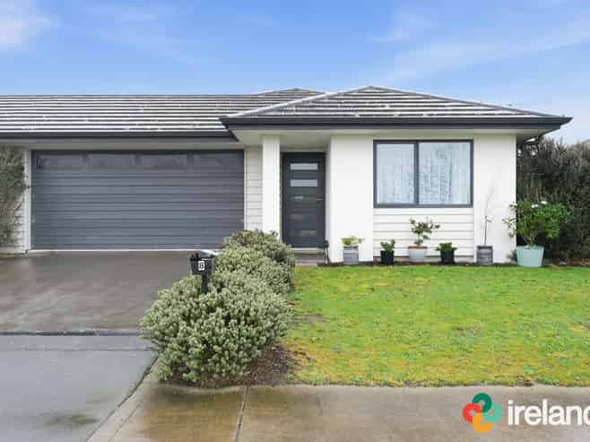 8 Hartford Crescent, Rolleston