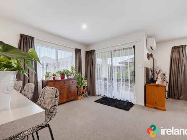 8 Hartford Crescent, Rolleston