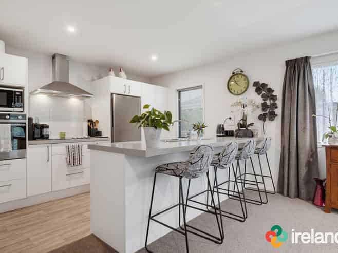8 Hartford Crescent, Rolleston