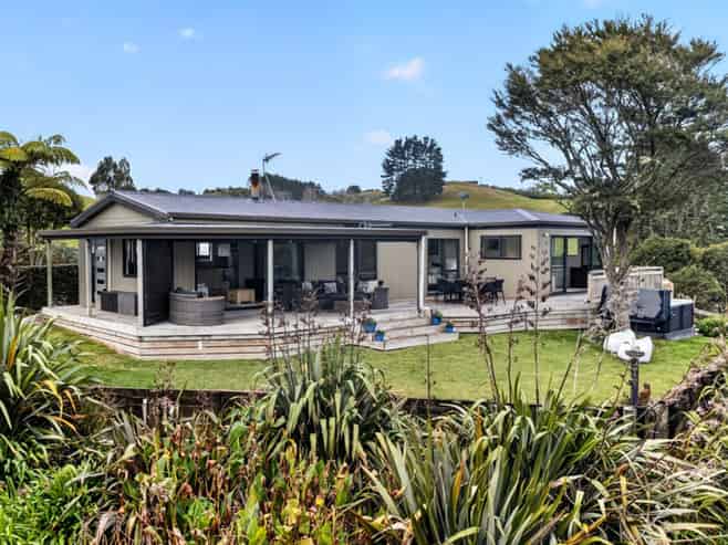 1001 Hunua Road, Hunua