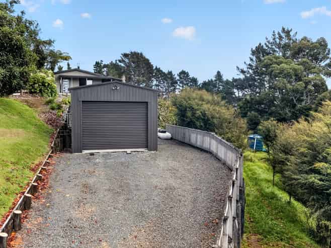1001 Hunua Road, Hunua