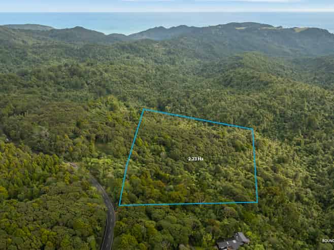 254 Piha Road, Piha