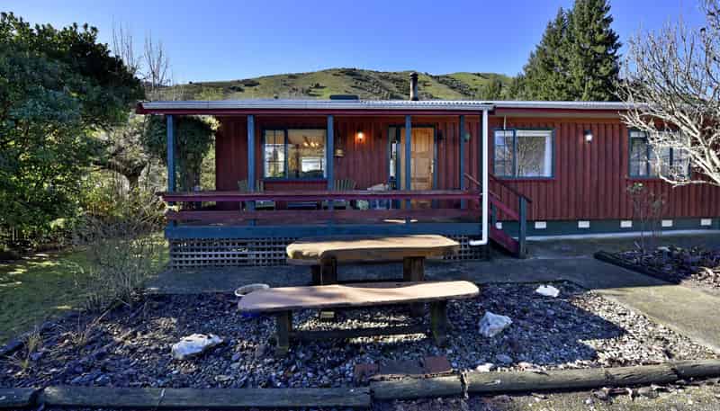 38 Matai Crescent, Tapawera