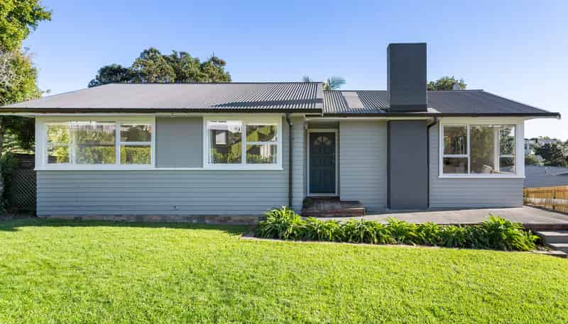 81 Stott Avenue, Birkdale