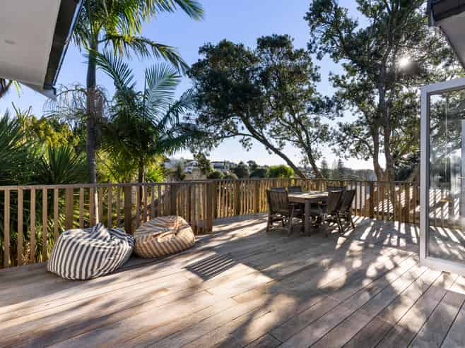 81 Stott Avenue, Birkdale