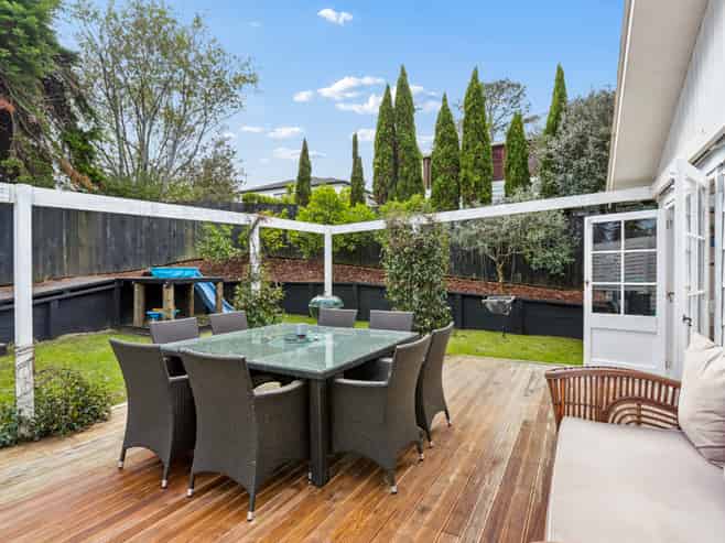 46 Lavelle Road, Henderson