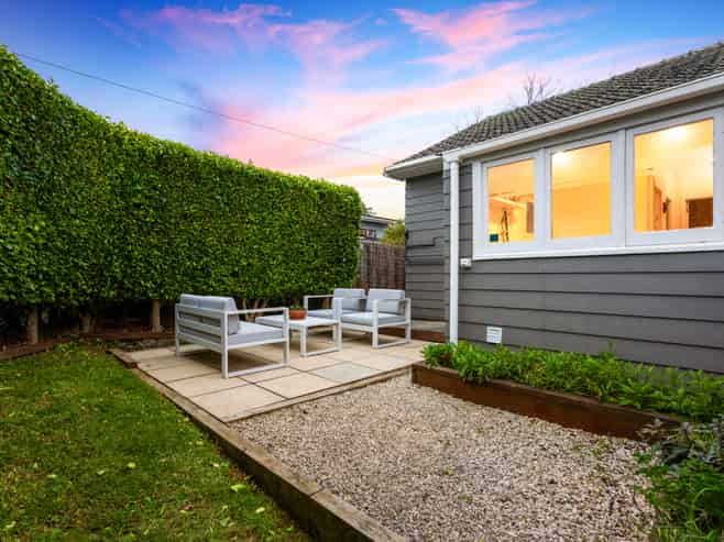 1/6 Riverview Road, New Lynn