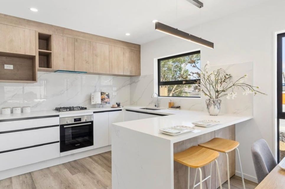 BRAND NEW MODERN LIVING - WATTLE DOWNS RESIDENCE - Vista 2
