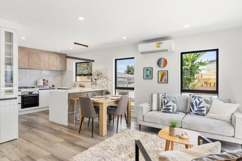BRAND NEW MODERN LIVING - WATTLE DOWNS RESIDENCE - Vista 4